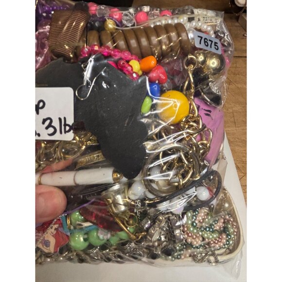 Mixed Craft & Scrap Jewelry Lot 3.31 Lbs With Charms Beads & Chains For DIY Proj - Picture 6 of 12